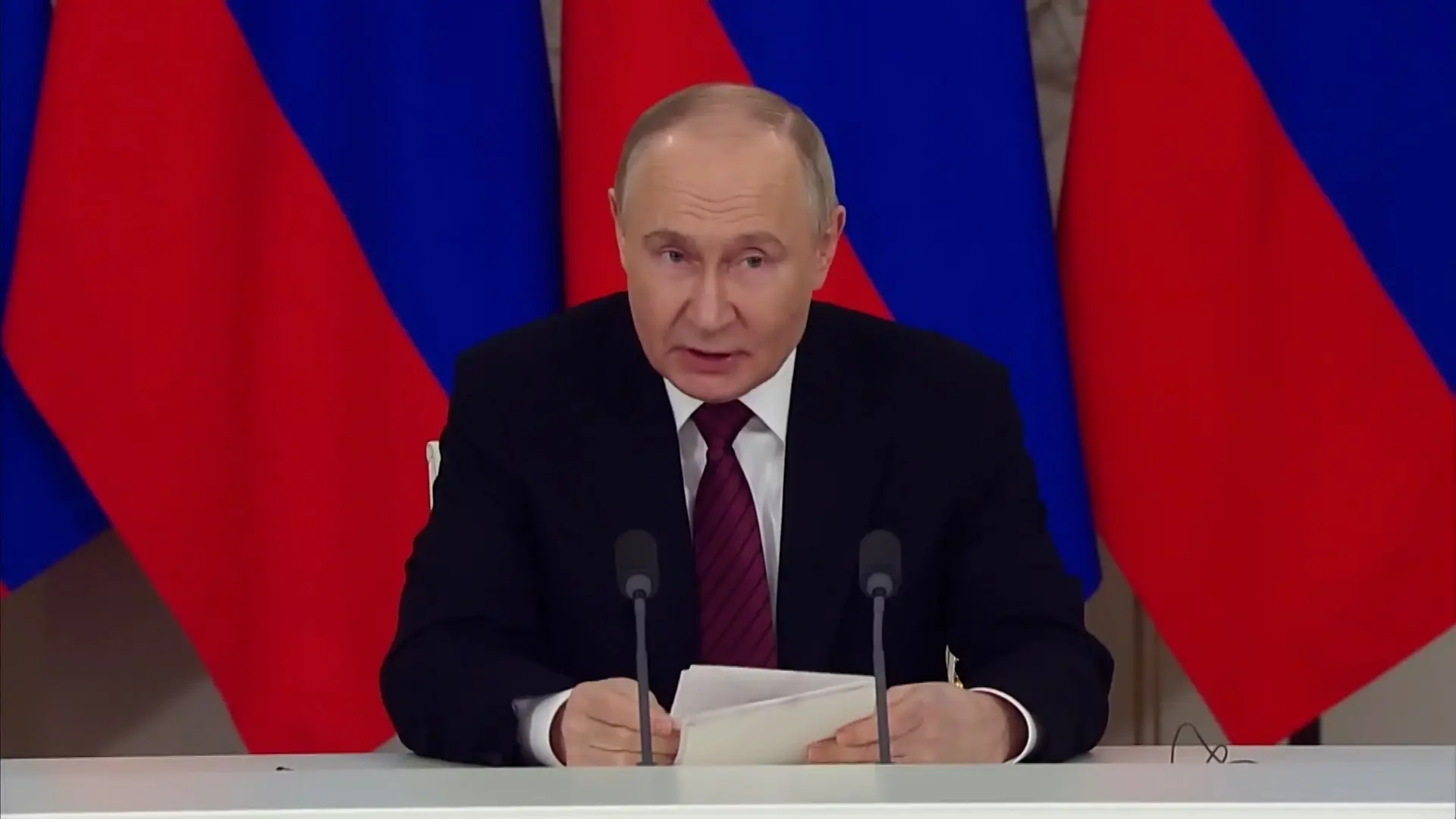 Ucrania y Rusia se sientan en la mesa de negociación en Turquía, pero sin la presencia de Putin
