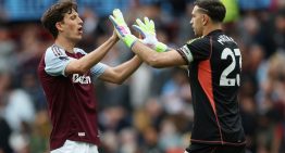 Aston Villa del Dibu Martínez ganó y sigue en la pelea por un boleto para la próxima Champions League