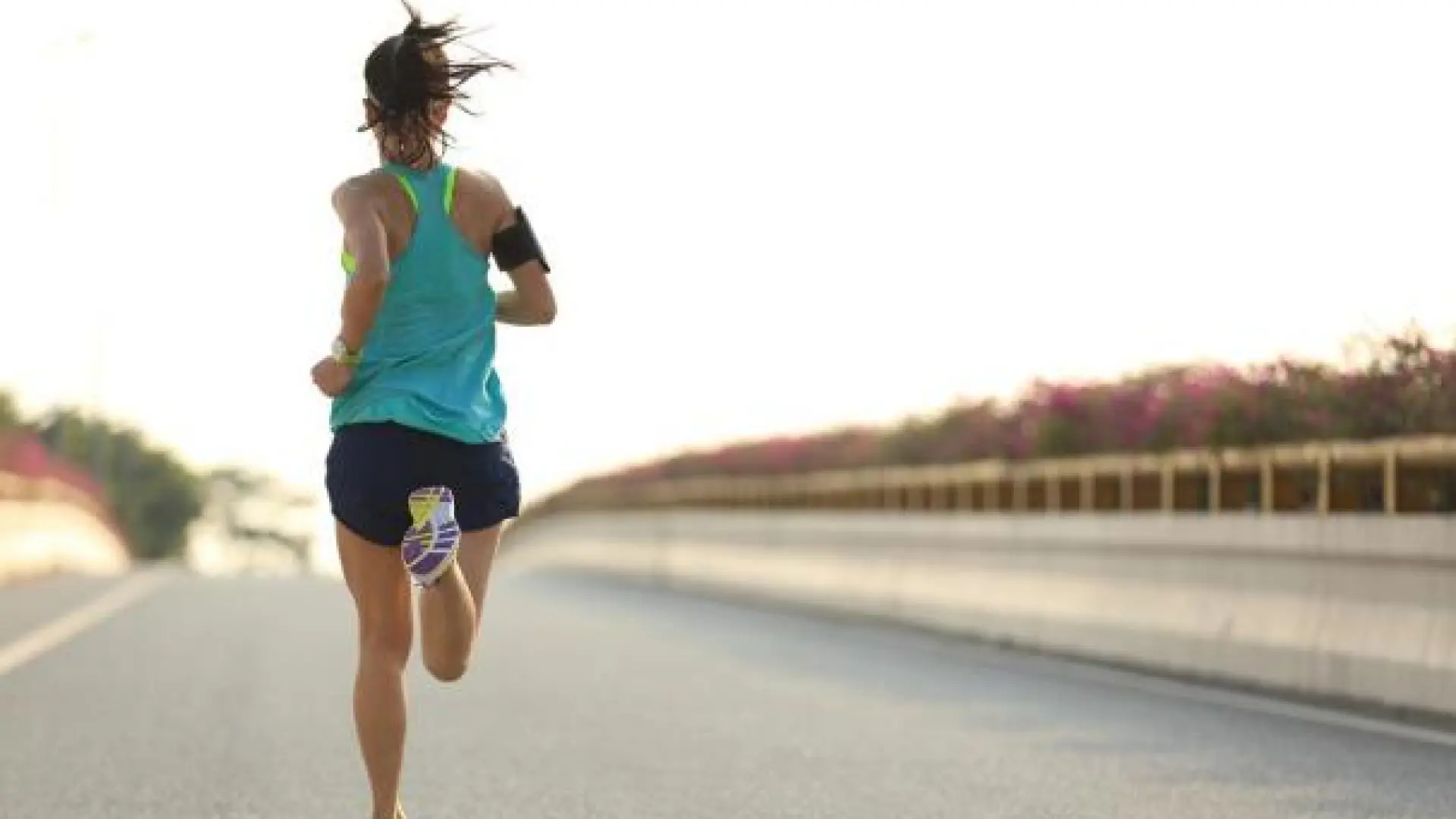 "Nunca deberías salir a correr si no puedes hacer este ejercicio": el consejo de un fisioterapeuta para los 'runners'