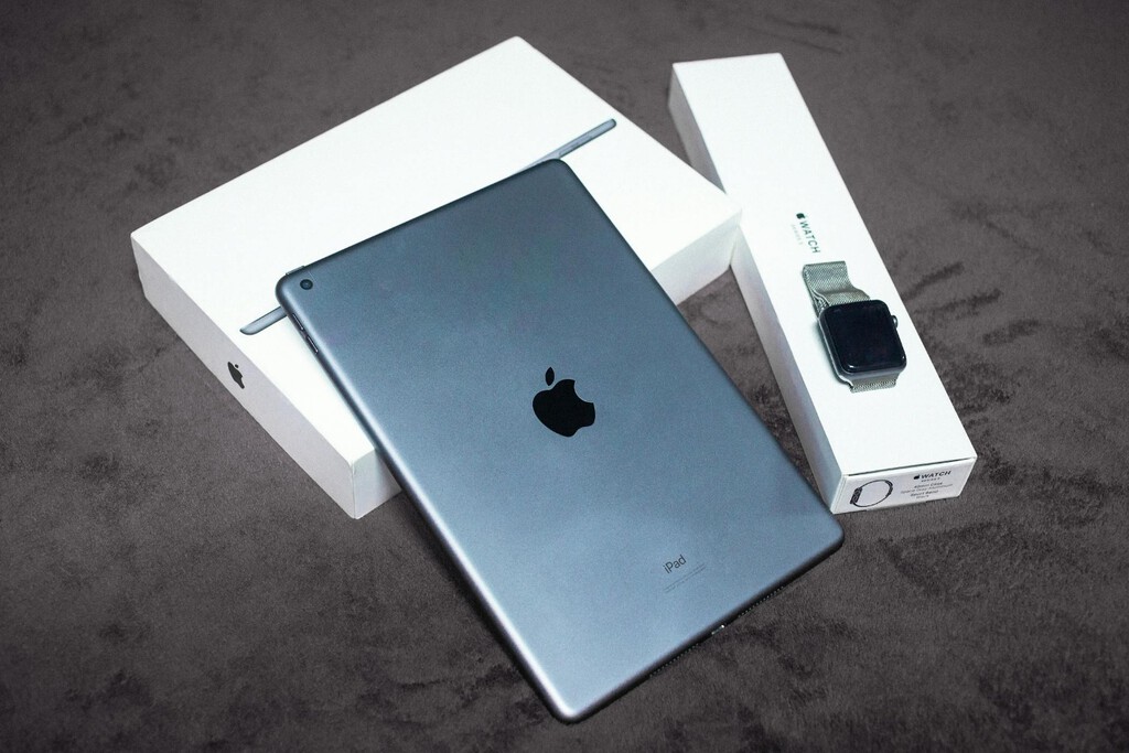 140 iPad falsos y un botín de 160.000 dólares. A este estafador le pillaron de la forma más absurda
