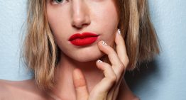 5 ideas de uñas almendradas que rejuvenecen las manos a los 50 y 60 años, además son tendencia para este verano