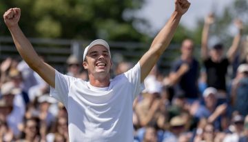 El cuento de hadas de Oliver Tarvet: es el 719 del mundo, jugará Wimbledon y ya ganó más plata que toda su vida pero apenas podrá usar una pequeña parte