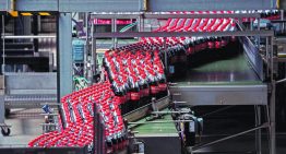 Suspenden actividad en planta brasileña del fabricante de Coca-Cola por posible contaminación