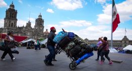 La CNTE comienza a retirarse del Zócalo de la CDMX