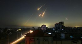 Fuego israelí mata a 35 personas en Gaza; afirman que víctimas estaban en centro humanitario