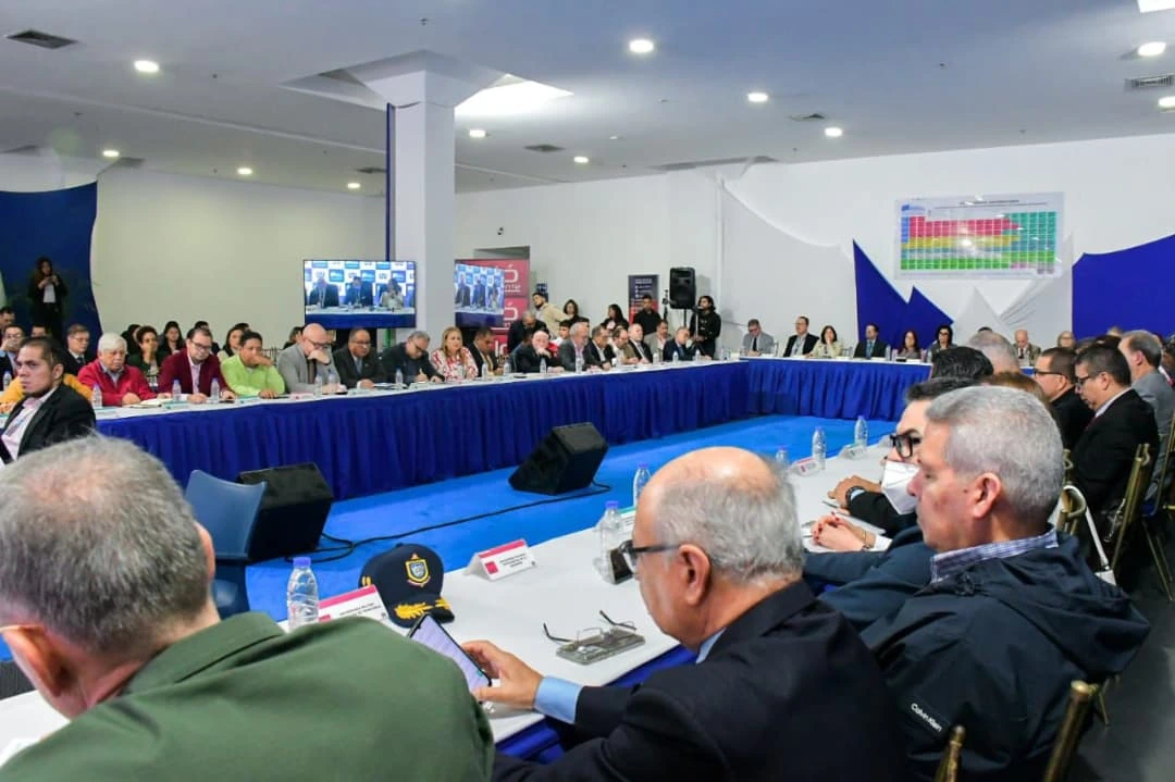 Chavismo elimina pruebas internas para ingresar a universidades públicas: todo será por “mérito académico”