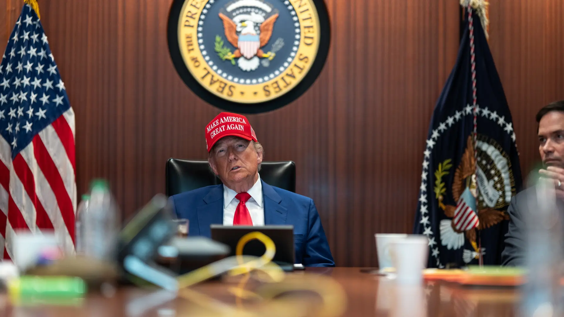 Qué es "Make Iran Great Again" (MIGA): la nueva 'ofensiva' de Trump contra el régimen iraní