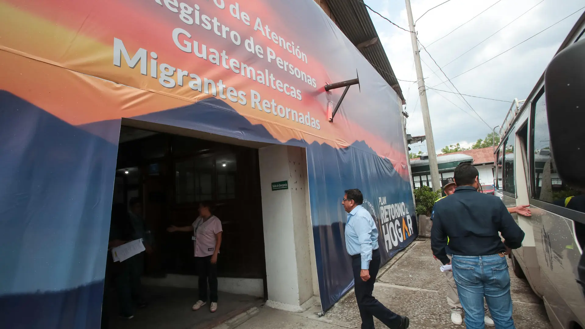 Ante el aumento de deportaciones, Guatemala inaugura un centro para los migrantes que regresan sin nada desde EEUU y México