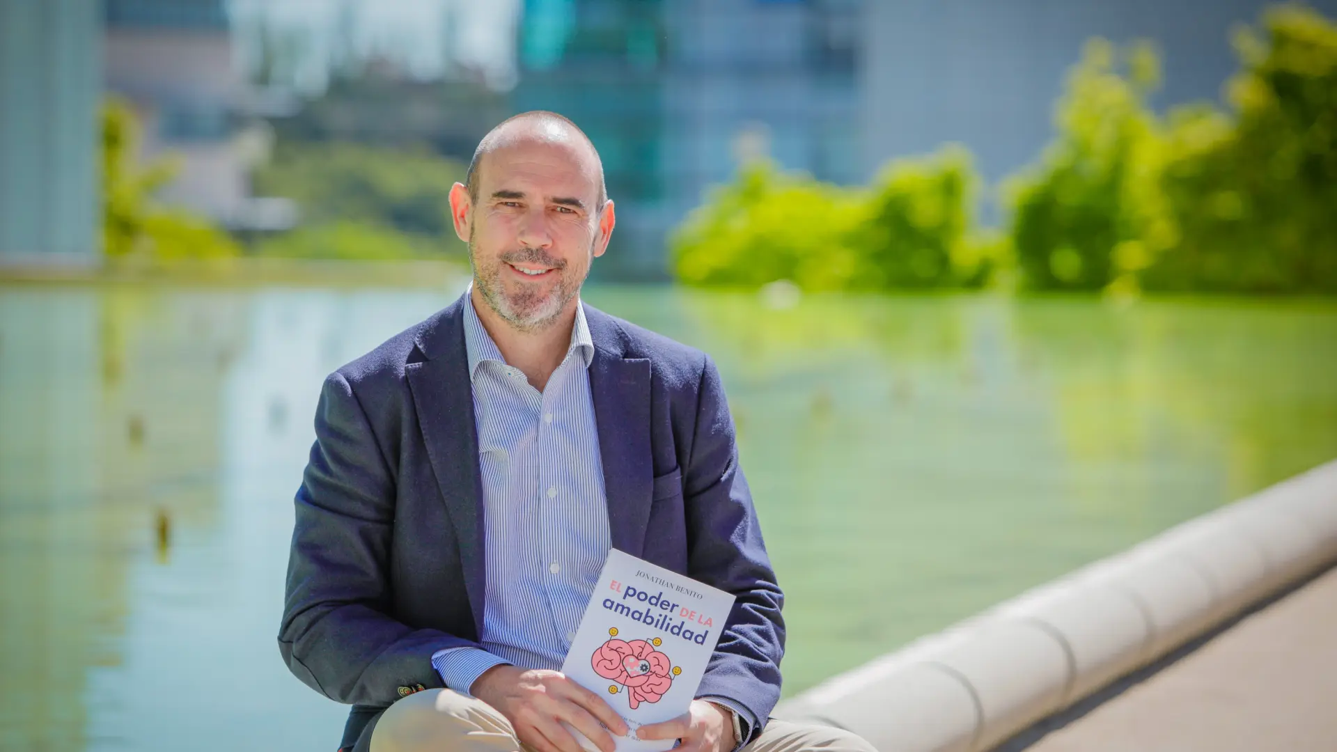 Jonathan Benito, neurocientífico: "La amabilidad nos ayuda a sobrevivir en un mundo hostil"