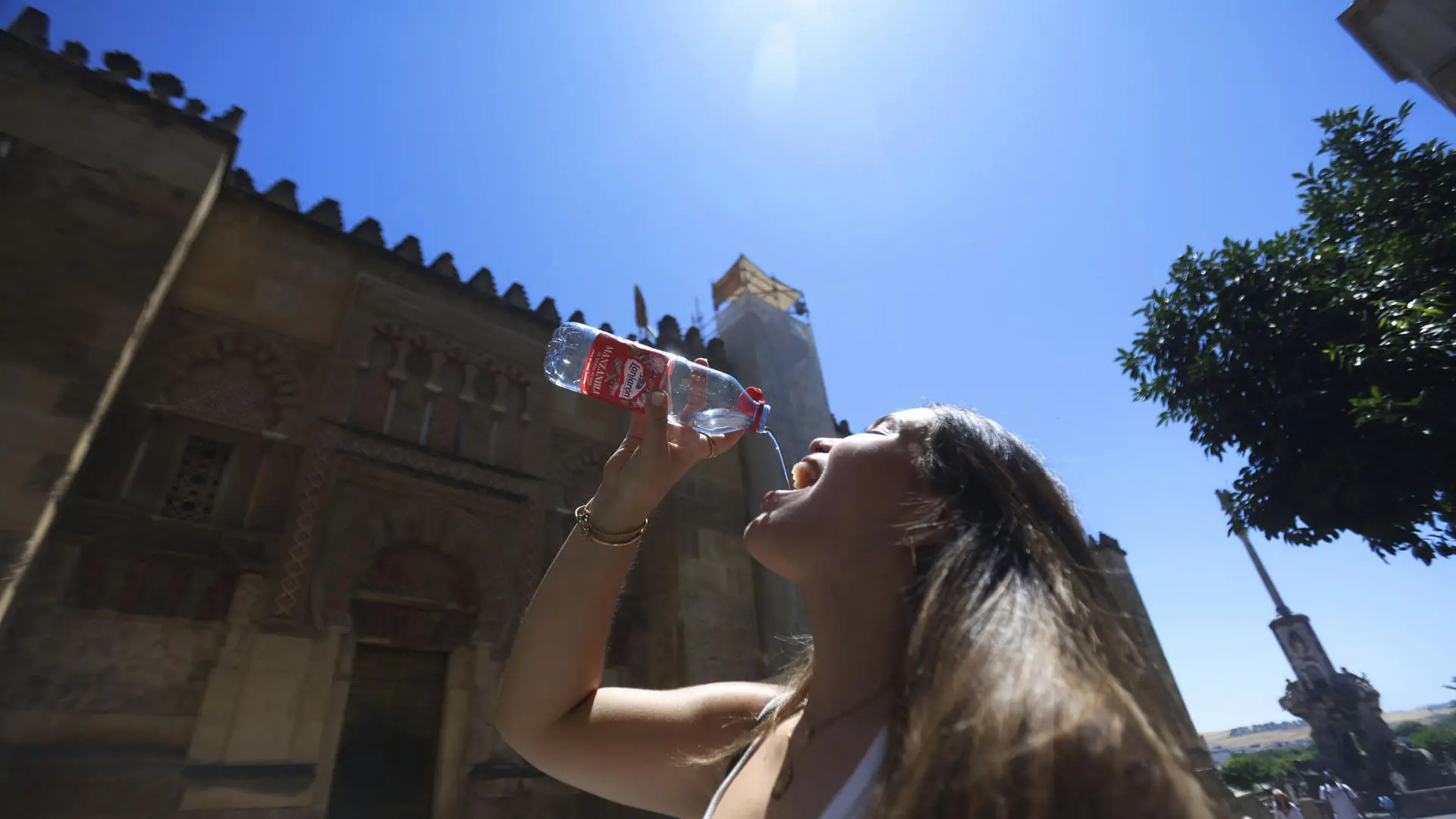 Síntomas del golpe de calor: cómo saber si estás a punto de sufrir uno y qué hacer