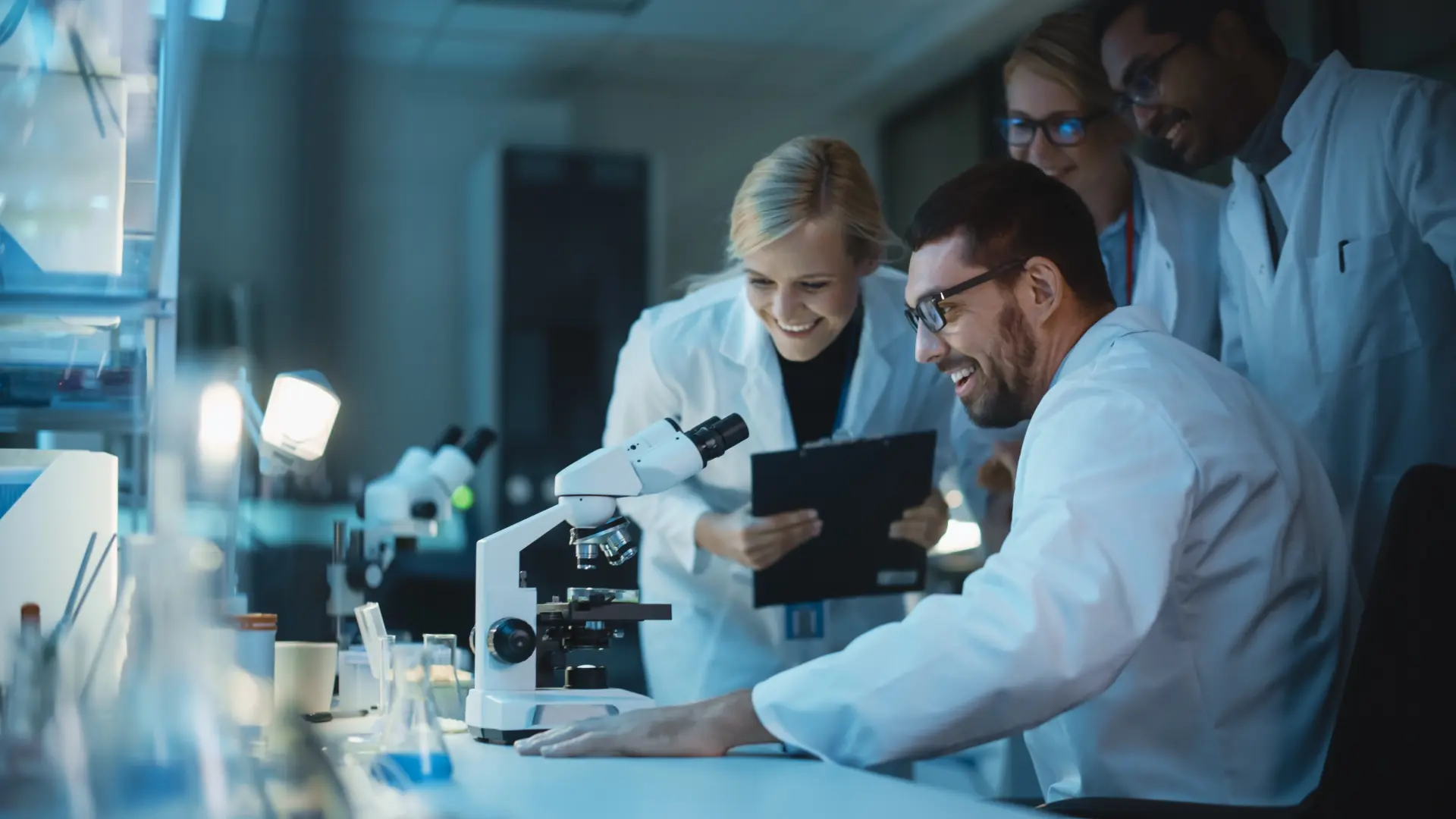 Científicos españoles descubren una proteína clave para la supervivencia de las neuronas en el huntington