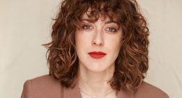 Raquel Álvarez, maquilladora de Chanel: «El bronceador en crema aporta buena cara instantánea en verano, se aplica con los dedos y sirve como sombra de ojos»