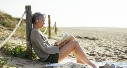 Soy crítica de libros y recomiendo esta novela a todas las mujeres que se preguntan si están a tiempo de cambiar su vida y que se parezca a aquella que soñaron