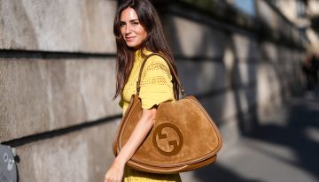 El color tendencia de este otoño que puedes llevar desde hoy mismo a pesar del calor (si sabes cómo)