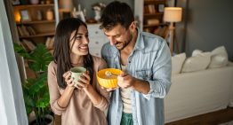El desayuno saciante para no picar nada hasta la hora de comer incluye grasas y proteínas y ninguna galleta