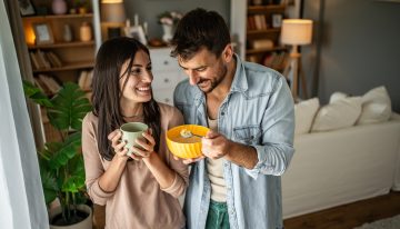 El desayuno saciante para no picar nada hasta la hora de comer incluye grasas y proteínas y ninguna galleta
