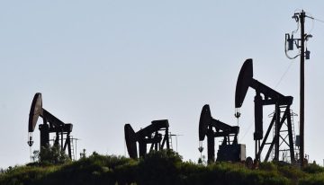La OPEP+ acelera su producción de crudo en 548,000 barriles diarios, por encima de las expectativas