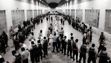 El Salvador intercambiará venezolanos del CECOT por estadounidenses en Venezuela