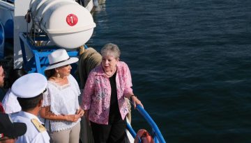 Mara Lezama y Alicia Bárcena recorren y supervisan estrategia integral contra el sargazo a bordo del buque “Natans”