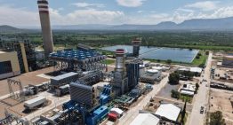 Sheinbaum se compromete a construir 60 centrales de ciclo combinado de CFE