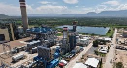 Sheinbaum se compromete a construir 60 centrales de ciclo combinado de CFE