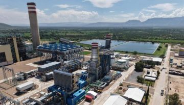 Sheinbaum se compromete a construir 60 centrales de ciclo combinado de CFE