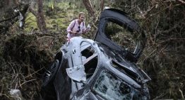 Buscan a desaparecidos por inundaciones que causan 59 muertos en Texas