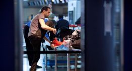 EU ya no exigirá a pasajeros que se quiten los zapatos en los controles aeroportuarios