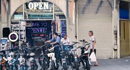 «Peor que la pandemia»: Redadas migratorias paralizan el comercio en Los Ángeles