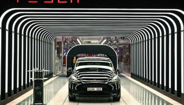 Tesla lanza primer modelo económico pese a caída de ingresos y presión del mercado