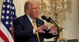 Trump ve 50% de posibilidades de alcanzar acuerdo arancelario con la UE