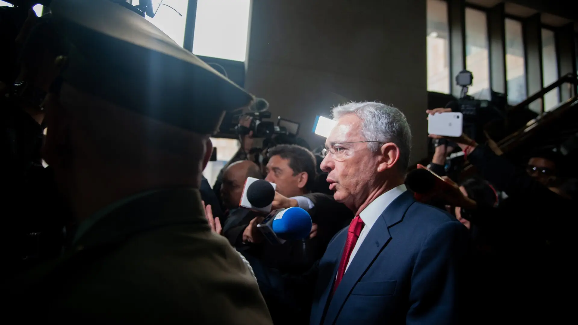 Claves del caso de Álvaro Uribe Vélez, el primer expresidente condenado por la justicia colombiana