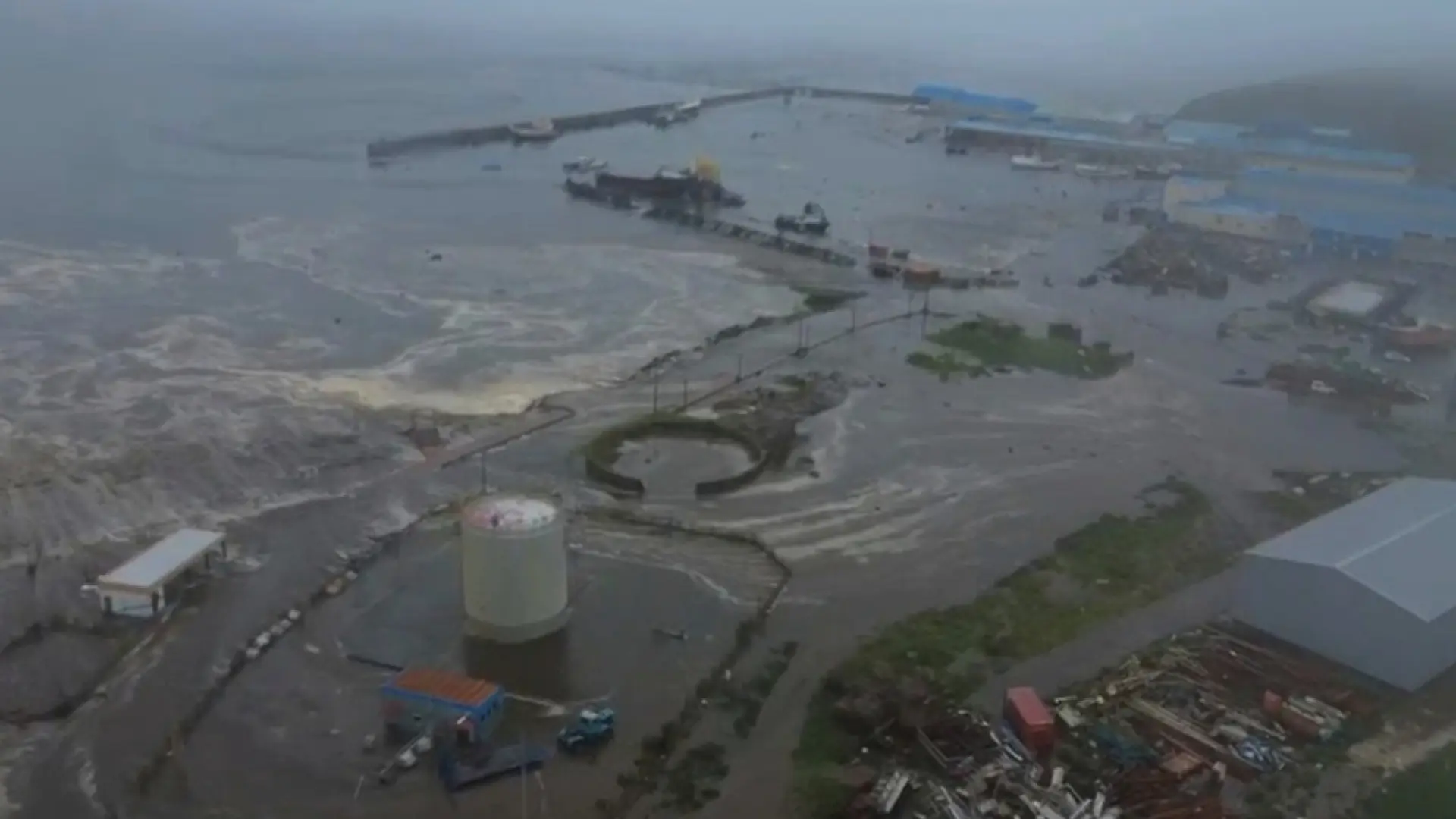 El terremoto de Kamchatka no fue mortal por la leve «disipación vertical» de las placas pero se temen las réplicas: «Los próximos días son críticos»