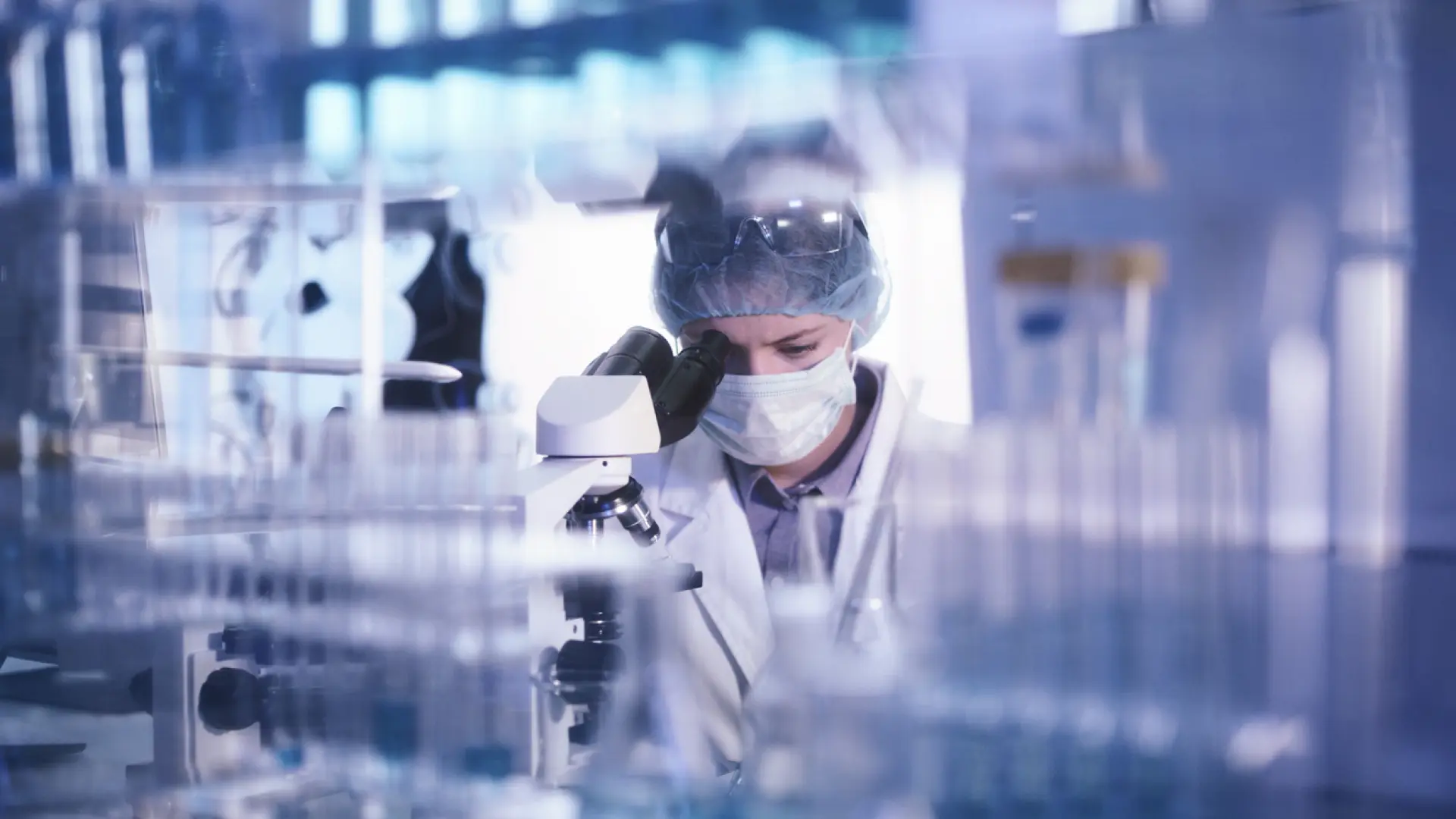 Las células cancerígenas se defienden con un «chute de energía» cuando son comprimidas