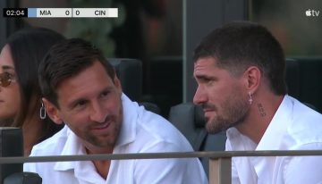 Messi aceptó su sanción en la MLS y fue a ver al Inter Miami bien acompañado, a puro mate junto a Rodrigo De Paul y Antonela Roccuzzo