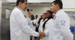 Maduro admitió que depende del «apoyo de Cuba» en la formación de médicos en Venezuela