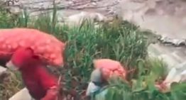 VIDEO: La dura travesía de los productores para trasladar cosechas en una Mérida golpeada por lluvias