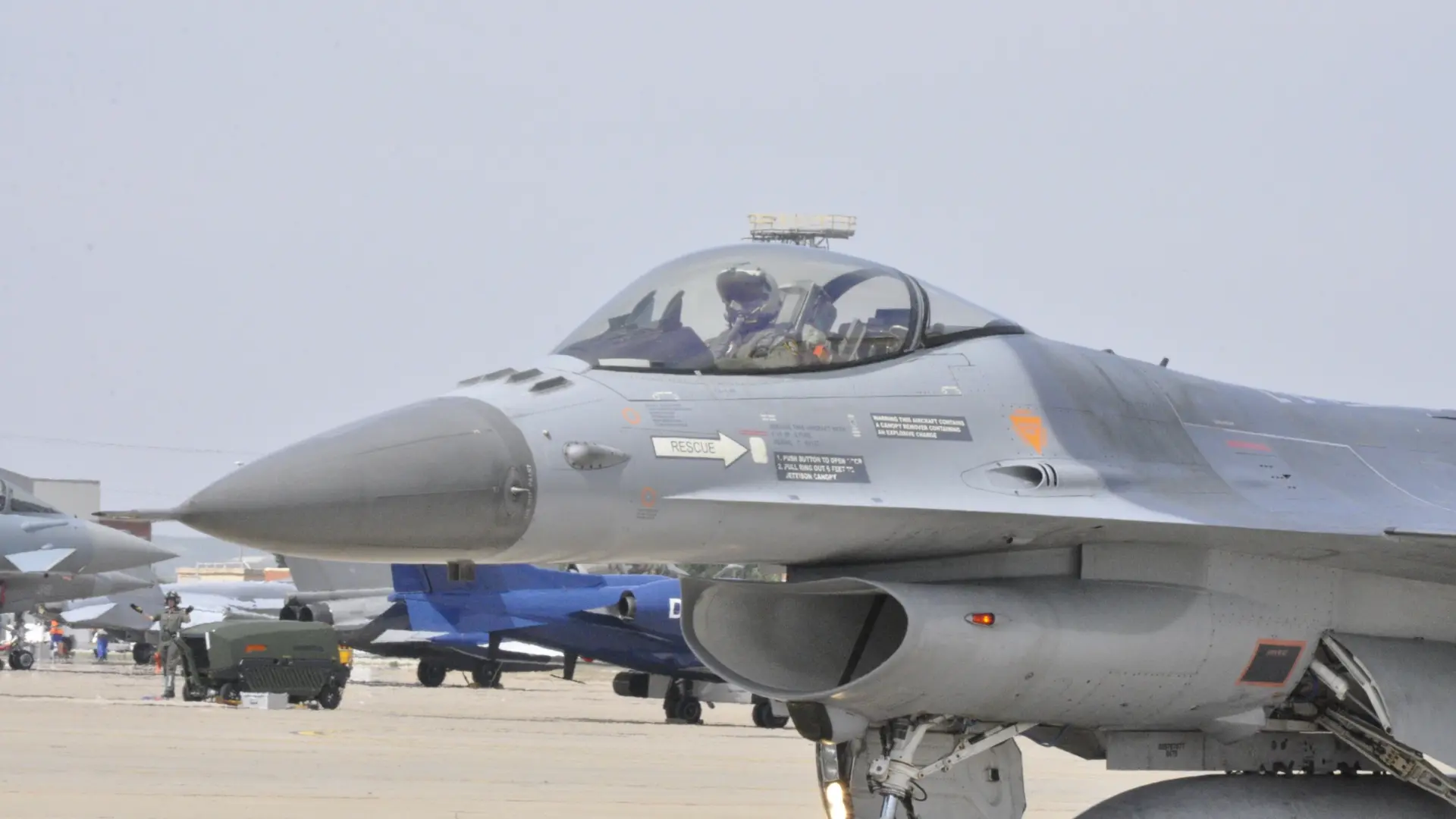 Alemania acusa a China de apuntar con un láser a un avión alemán de la misión Aspides de la Unión Europea