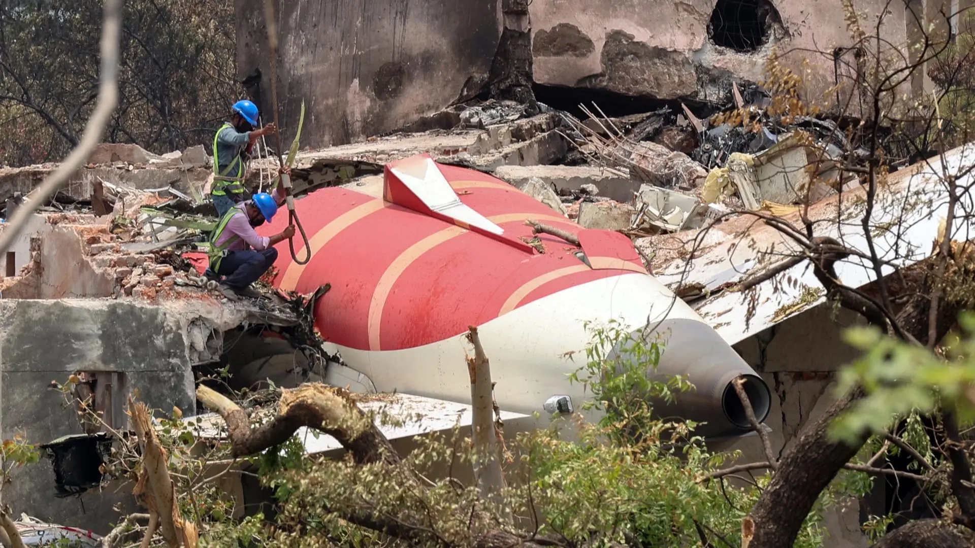 Air India, tras el informe que niega fallos en el accidente que mató a 260 personas: "Hay que evitar conclusiones prematuras"