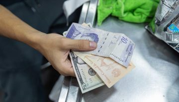 La debacle en una sola gráfica: El dólar BCV se duplicó en 2025 y el bolívar ya no respira