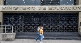 Chavismo lanzó consulta sobre materias escolares, pero niega cambio curricular para el próximo año