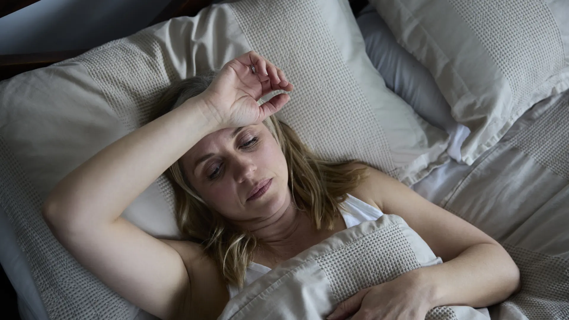 Magnesio o melatonina: este es el mejor suplemento para dormir y mejorar la calidad del sueño