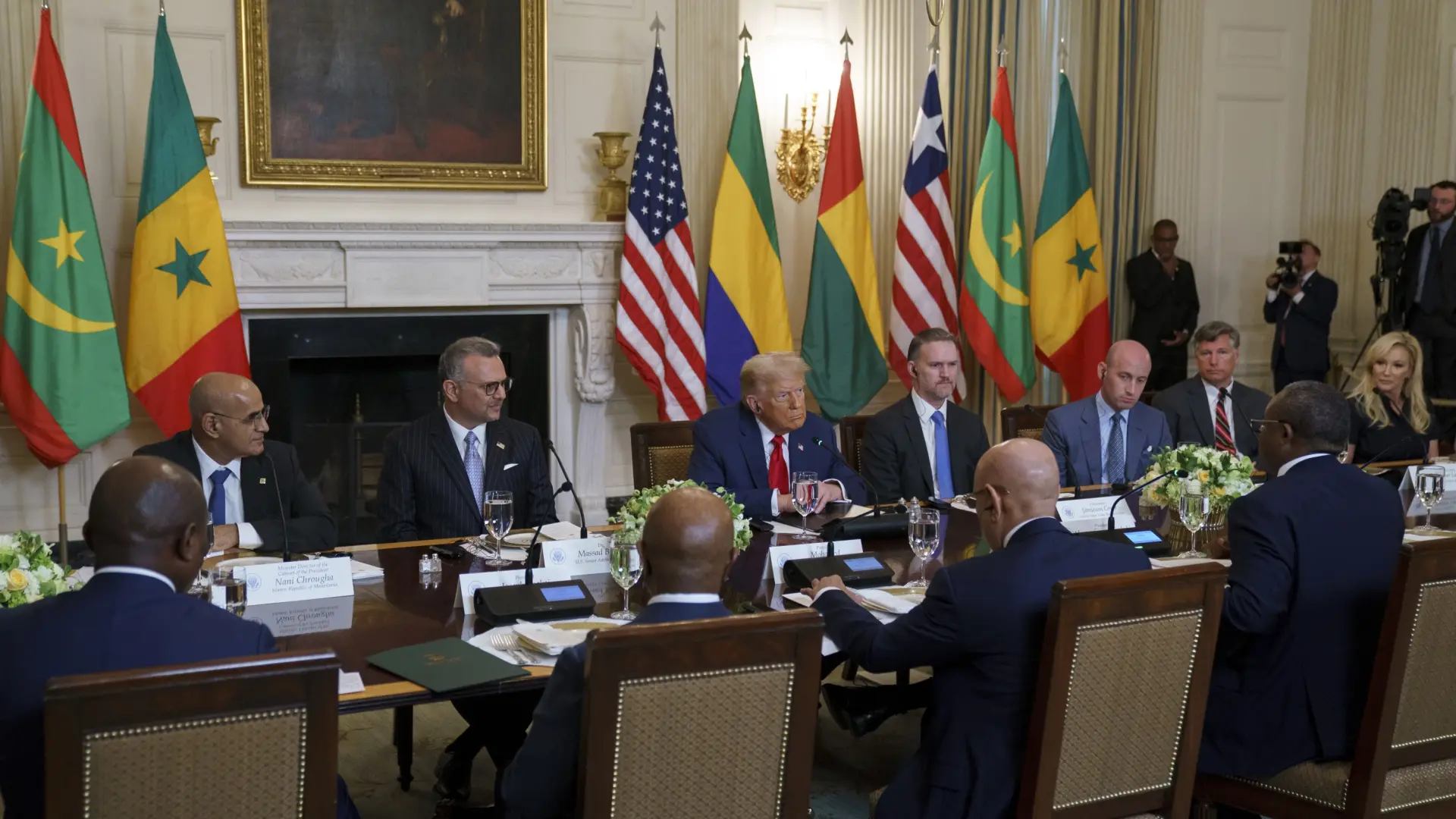 Trump elogia el inglés del presidente de Liberia, pese a ser su lengua oficial: "¿Dónde aprendió a hablar tan bien?"