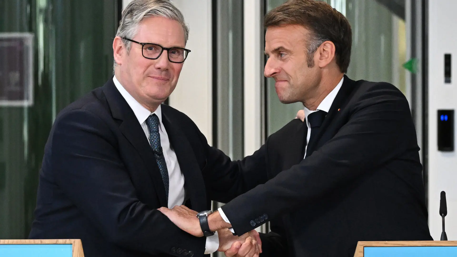 Bruselas examinará si el acuerdo migratorio entre Francia y Reino Unido respeta las reglas de la UE