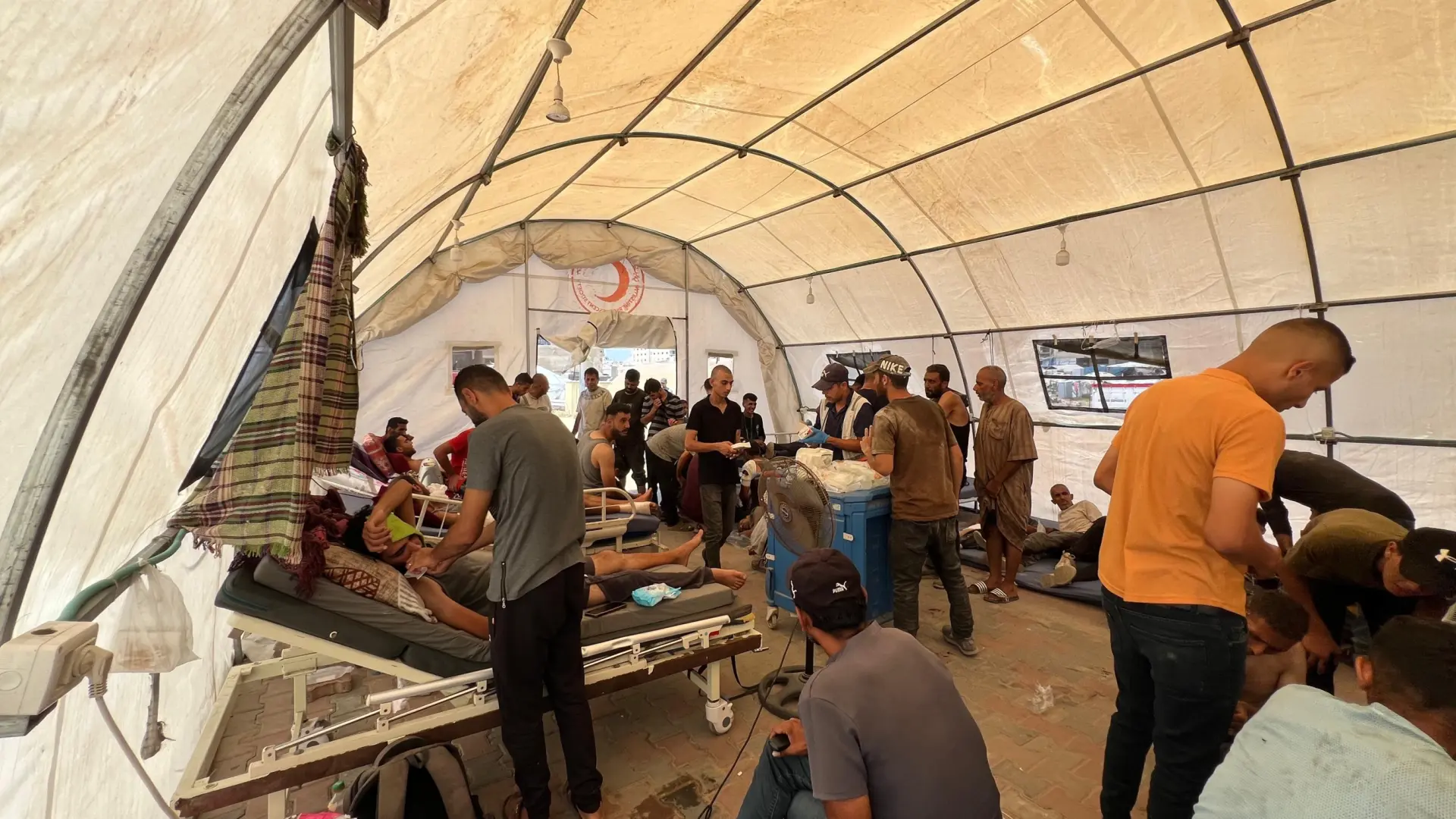 Israel admite haber realizado "disparos de advertencia" en la muerte de 60 gazatíes que hacían cola para obtener comida