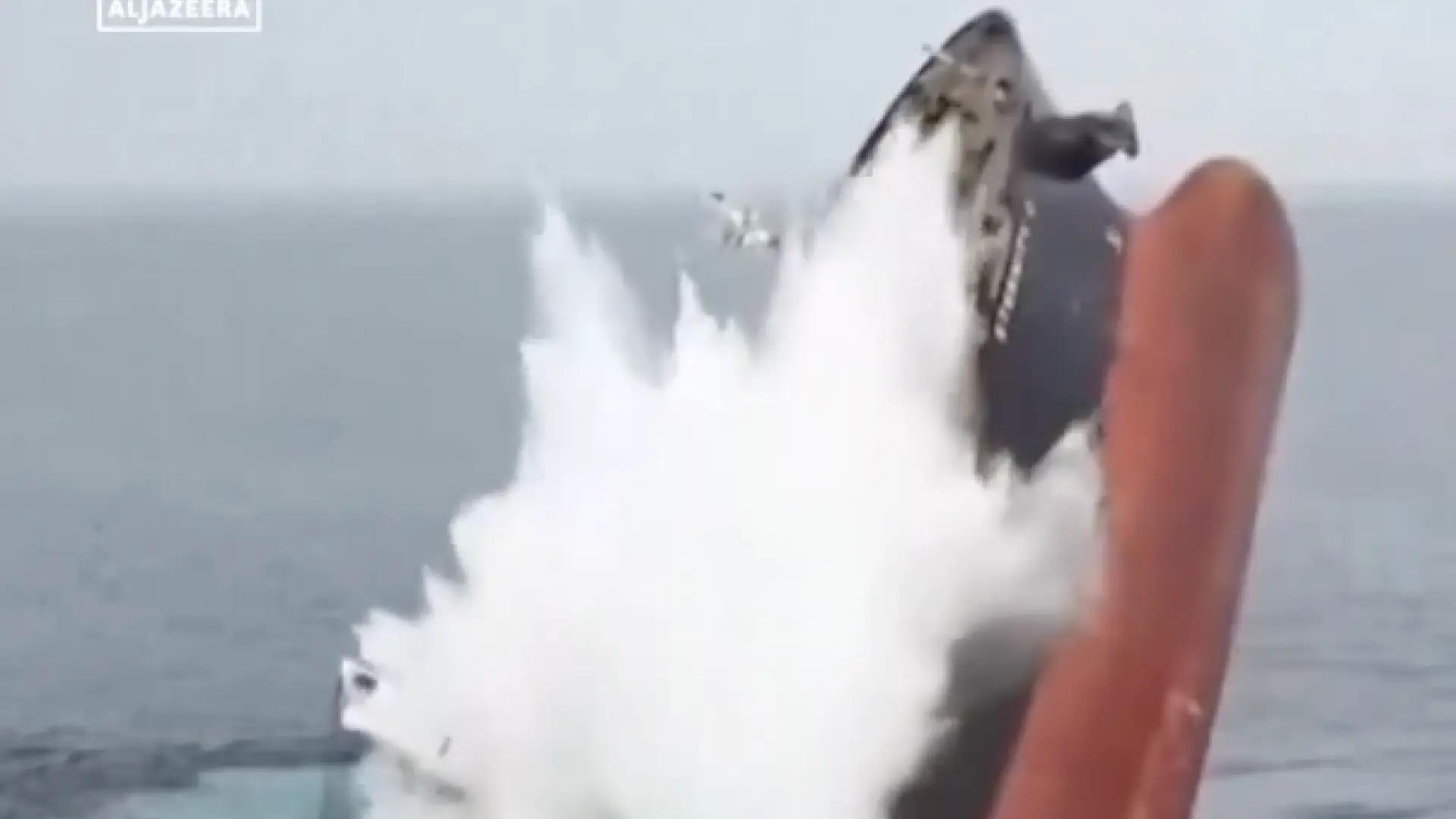 Vídeo | Los hutíes publican los impresionantes vídeos del hundimiento de un carguero atacado con sus misiles