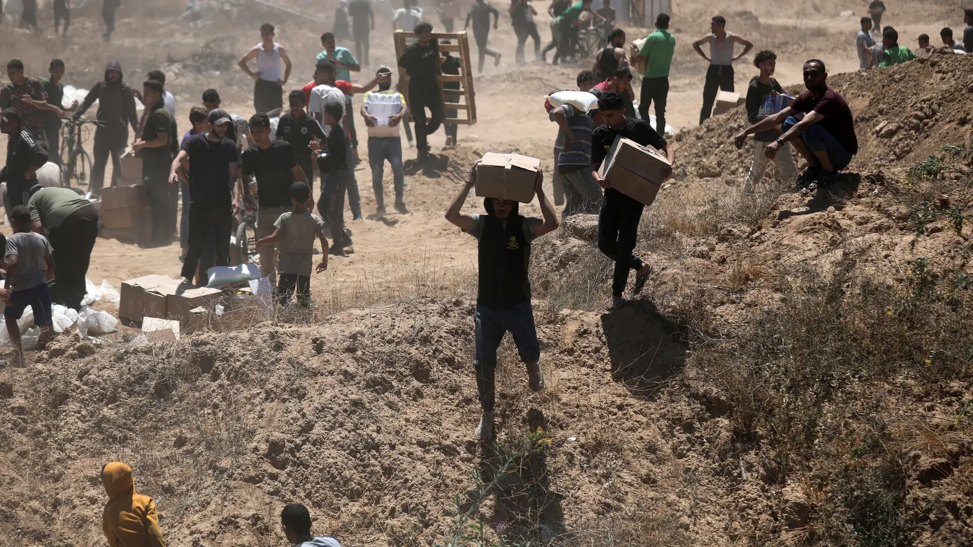 Mueren 32 palestinos y cerca de 100 resultan heridos en un ataque en un punto de reparto de alimentos en Gaza