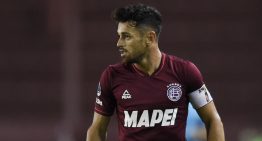 Lautaro Acosta durísimo con el arbitraje de Hernán Mastrángelo: «Es un referí complicado, dirige cuando hay un equipo del poder»