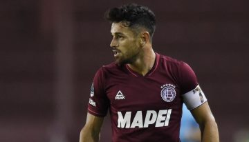 Lautaro Acosta durísimo con el arbitraje de Hernán Mastrángelo: «Es un referí complicado, dirige cuando hay un equipo del poder»
