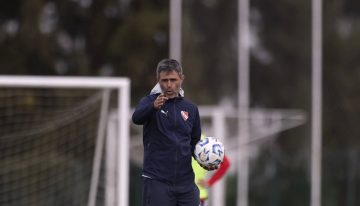 Independiente busca un lateral izquierdo: los nombres que suenan y la prioridad del DT Julio Vaccari